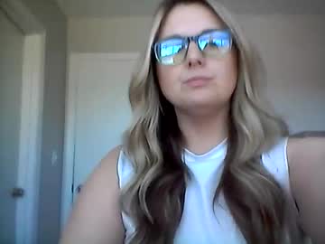 Cam for juicypeach36