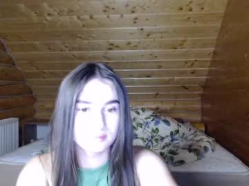 webcam girl sara_mi17 today image #2765742