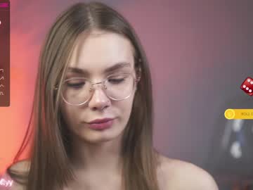 webcam girl hoolybunny today image #3017240