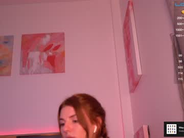 webcam girl sweetkira555 today image #2417314