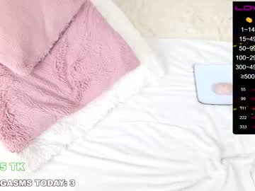 webcam girl curlylolly today image #1970531