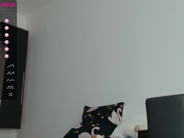 webcam girl isia_slay today image #1689138