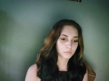 webcam girl alice_shy2 today image #2429880