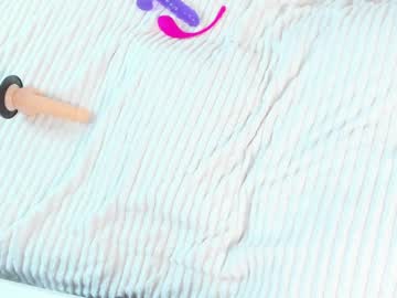 webcam girl effy_lee1 today image #2109736