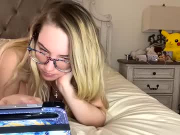 webcam girl mariah95 today image #3743829
