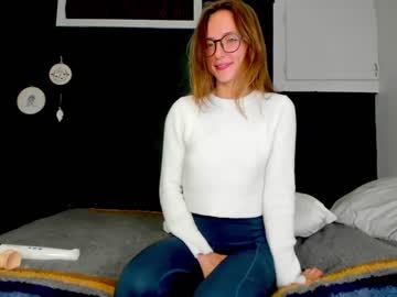 webcam girl innocentprovenguilty today image #2943128