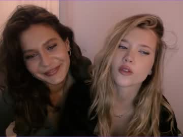 webcam girl bitter_moon today image #3265423