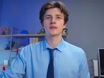 webcam man martinlutar420 today image #1739447