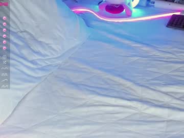 webcam girl queenafina today image #1329581
