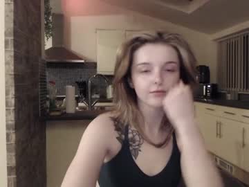 webcam girl lucydelovely today image #3500150