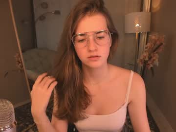 webcam girl zlata_luna today image #360910