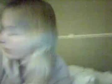 webcam girl molzbolzz today image #4004698