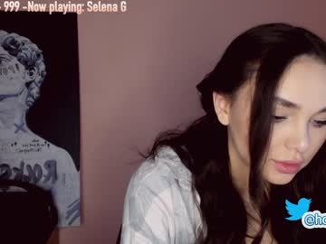 webcam girl hollyextra today image #2105761