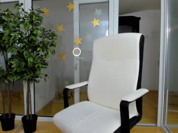 webcam girl ingridblondy94 today image #1608735