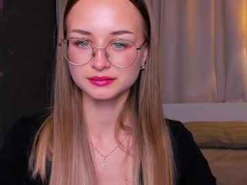 webcam girl tiffanyhunt today image #4040070