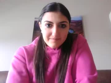 webcam girl lynn1717 today image #3283890