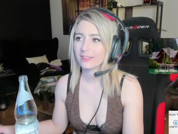 webcam girl kimilee22 today image #1496267