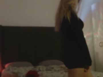webcam girl bitter_moon today image #3177037