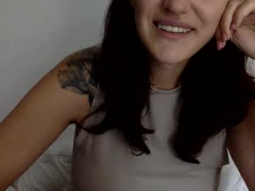 webcam girl deedee_9 today image #4043070