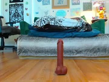 webcam girl eatmygingersnapps today image #1741051