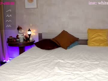 webcam girl whiterabbit0 today image #3296337