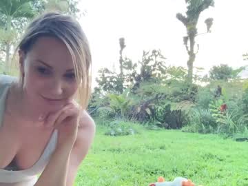 webcam girl kaileeshy today image #2855203
