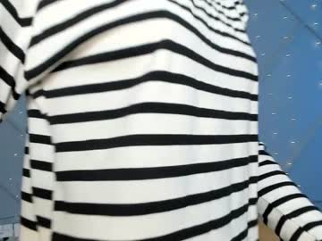 webcam girl aerri_lee today image #992757