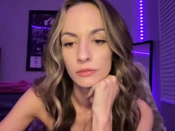 webcam girl lilbbyshy today image #3143451