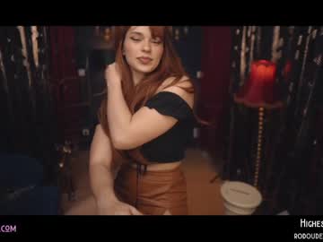 webcam girl lucieoude_ today image #1613448