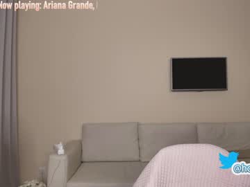 webcam girl hollyextra today image #646413
