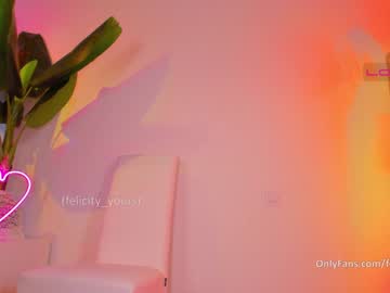 webcam girl felicity_yours today image #121390