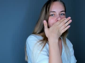 webcam girl lindamildreda today image #3959925