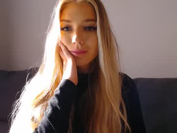 webcam girl pervyblonde today image #1243085