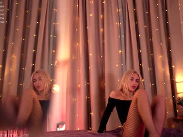 webcam girl peach_me today image #973220