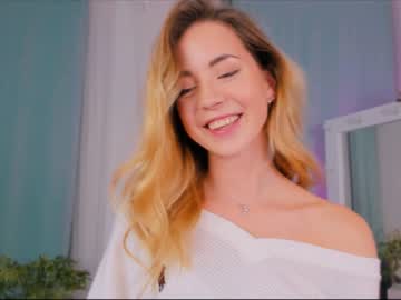 webcam girl emmi_rosee today image #3168186