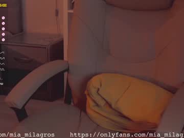 webcam girl mia_milagros today image #931722