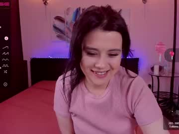 webcam girl sharlotte_gilbi today image #2107179