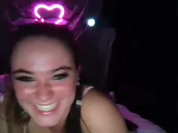 webcam girl nikkivalentine34919 today image #4049007
