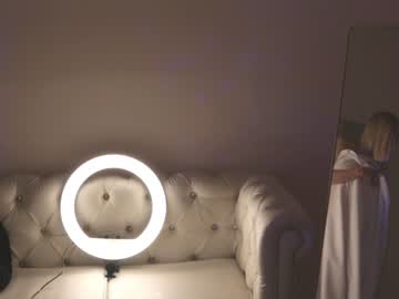 webcam girl oliviabr0wn today image #3251922