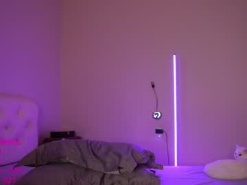 webcam girl lindamei today image #750124