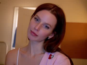 webcam girl ellaa91 today image #3389462