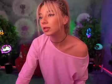 webcam couple kira0541 today image #3213180