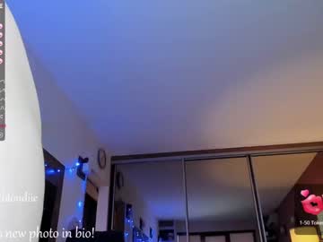 webcam girl bestblondiiecb today image #3100978