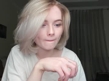 webcam girl penelopa_77 today image #368477