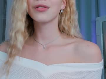 webcam girl emmi_rosee today image #1460372