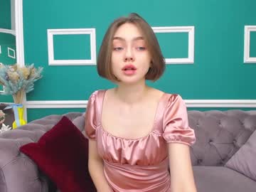 webcam girl adelewilson__ today image #516368