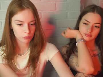 webcam girl wet_peachs today image #1489098
