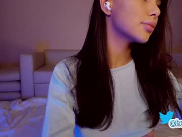 webcam girl hollyextra today image #3390830