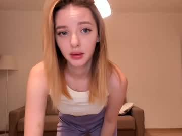 webcam girl olli_ver today image #2966441