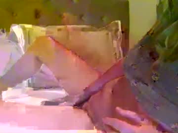 webcam girl lilyofthevalley25 today image #277971